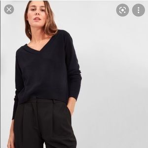Everlane Black V-neck 100% cashmere sweater